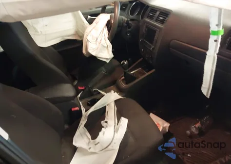 2016 Volkswagen Jetta 1.4T S z USA, uszkodzony, nr VIN 3VW167AJ7GM414691